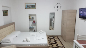 Klent Studio Apartment